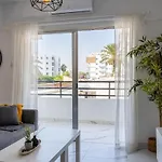 Liric - 3 Bedroom W Balcony In لارنكا