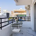 Liric - 3 Bedroom W Balcony In *