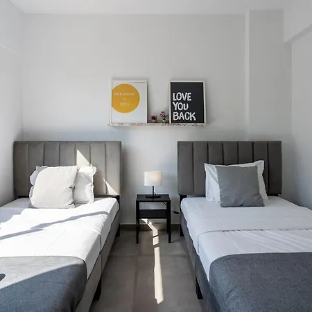 Apartment Liric - 3 Bedroom W Balcony In