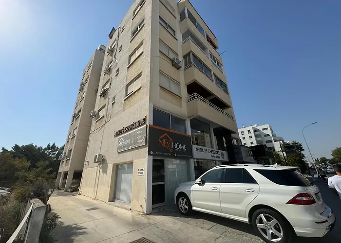 Apartment Liric - 3 Bedroom W Balcony In Larnaca